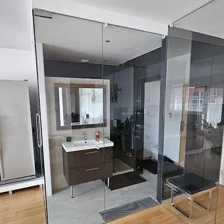 Apartmán Modern Floor Loft, Private Terrace, Near Center & Free Parking Bratislava