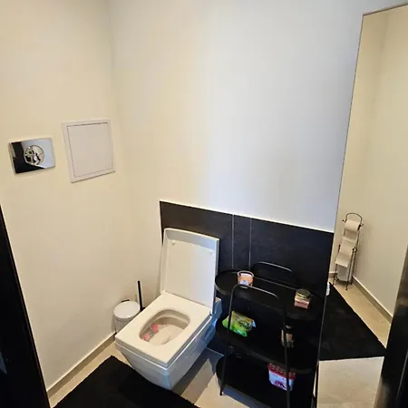 Modern Floor Loft, Private Terrace, Near Center & Free Parking Bratislava